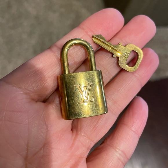 Louis Vuitton Accessories Authentic Louis Vuitton Lock And Key